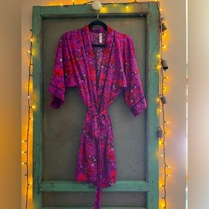 Gillian & O’Malley, pink purple flower floral robe, Size L/XL